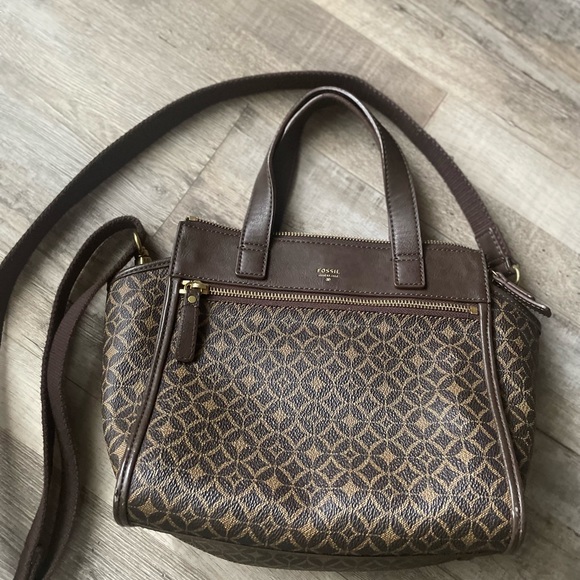 Fossil Handbags - Fossil Tessa Satchel Purse Handbag Tote Bag Lined Top
Zip Brown Tan Geometric